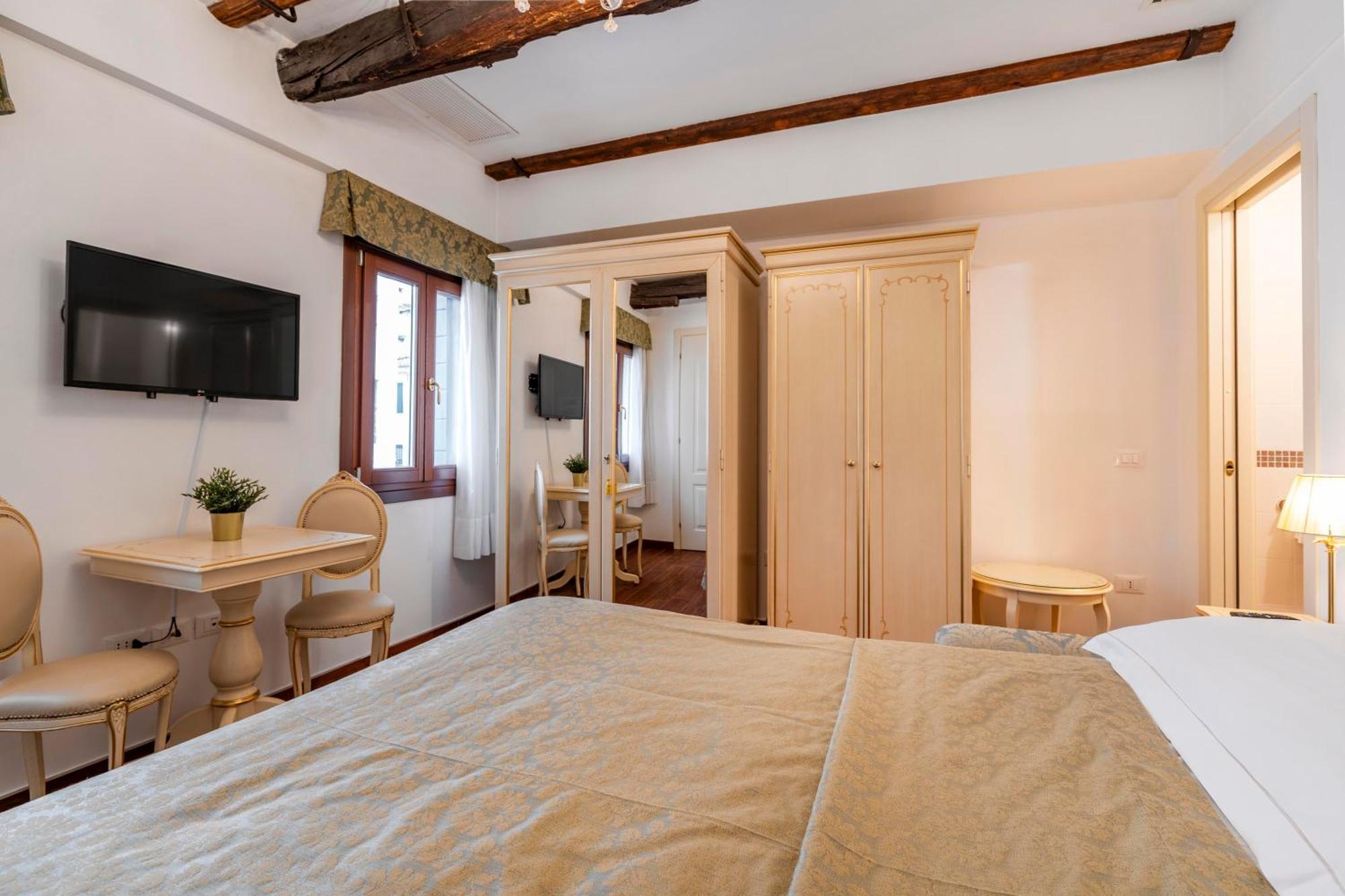 Casa Marsilli Hotel Venice Exterior photo